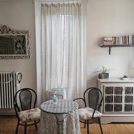 B&B Lamagia Di Corte Moronati Sirmione Dış mekan fotoğraf
