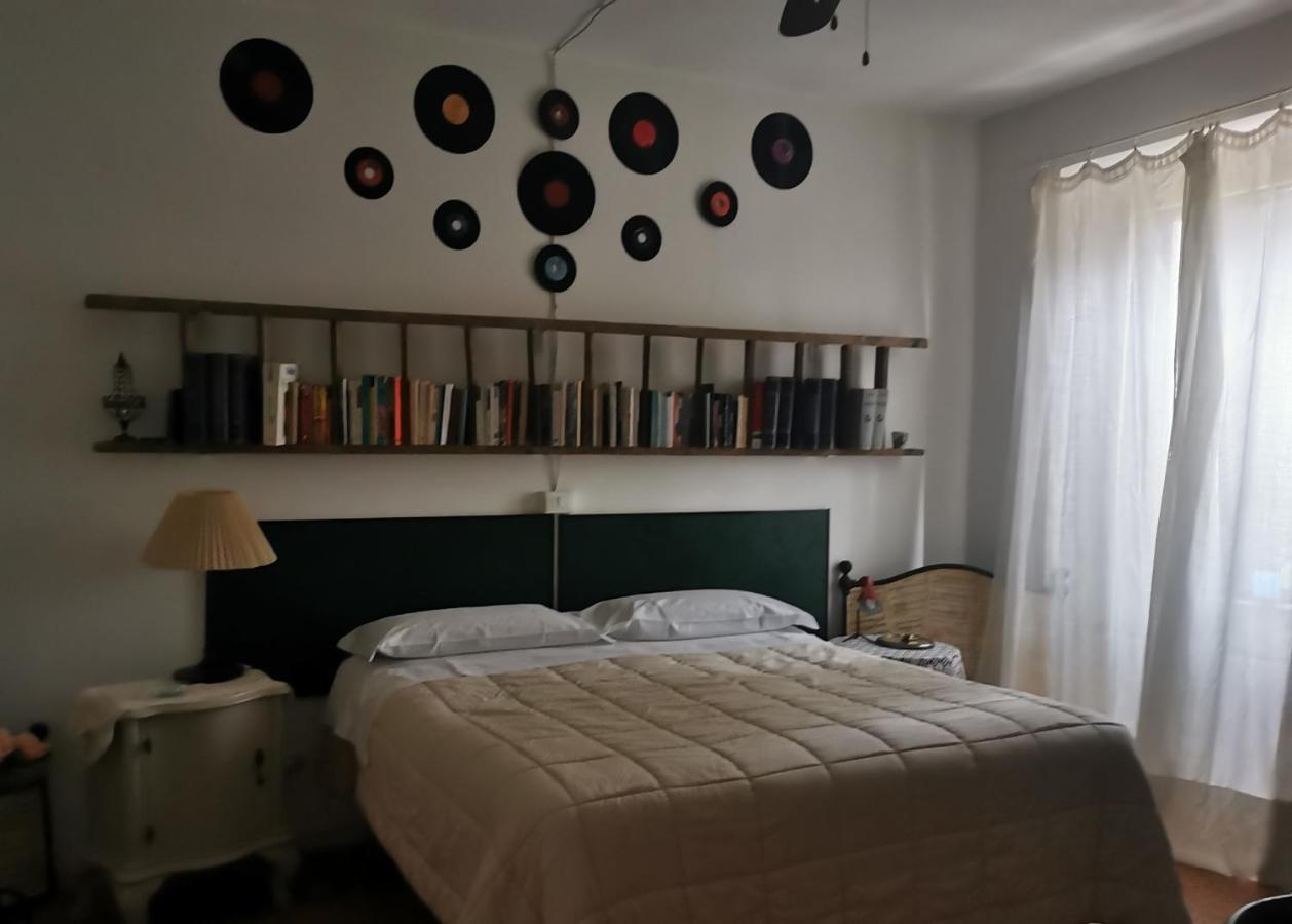 B&B Lamagia Di Corte Moronati Sirmione Dış mekan fotoğraf