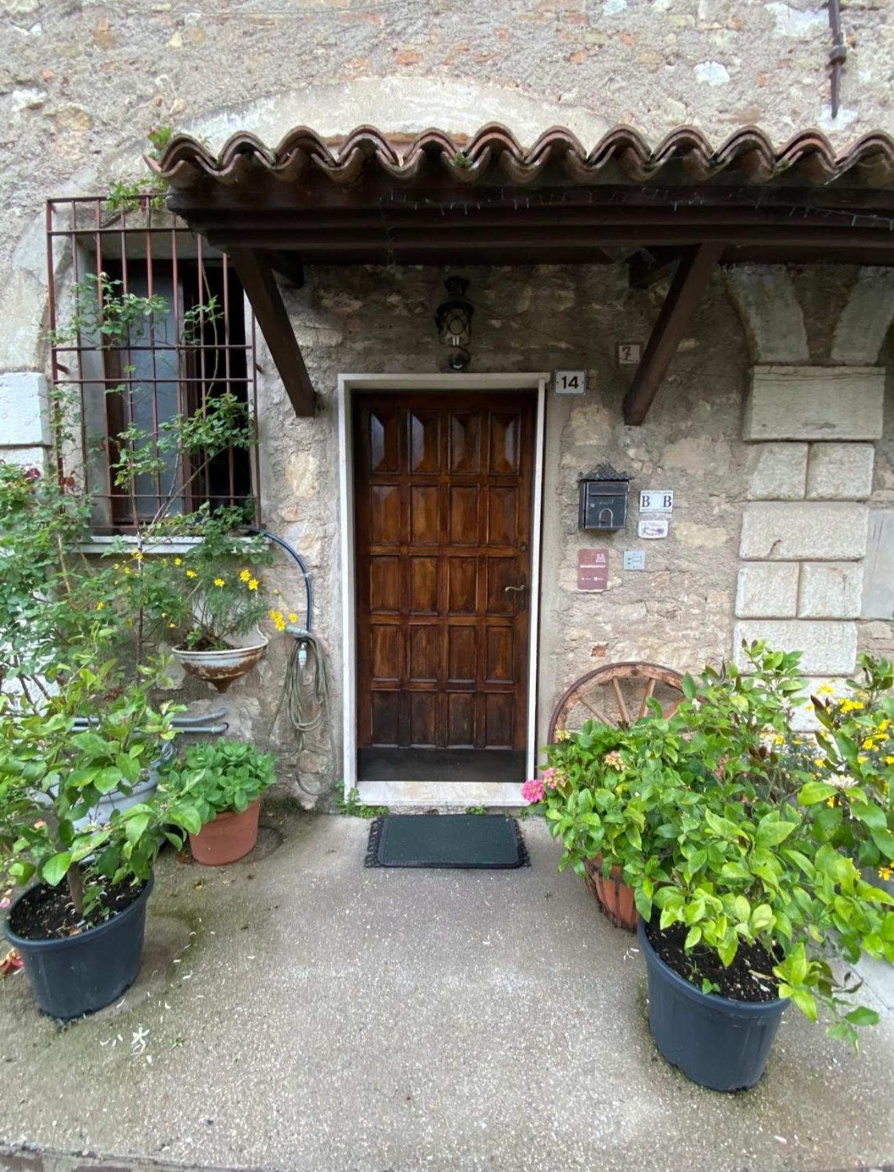 B&B Lamagia Di Corte Moronati Sirmione Dış mekan fotoğraf
